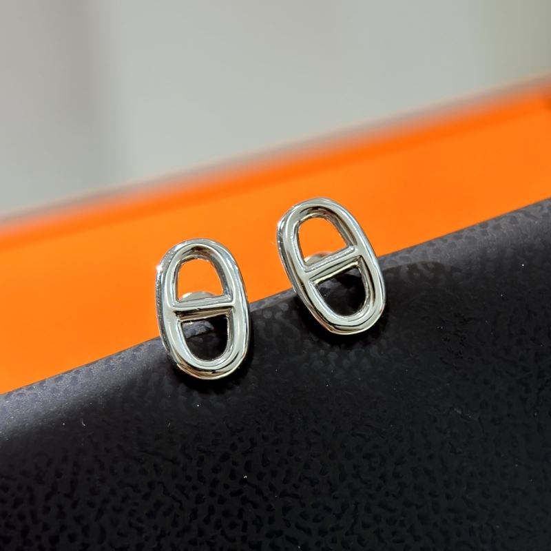 H**mes earrings
